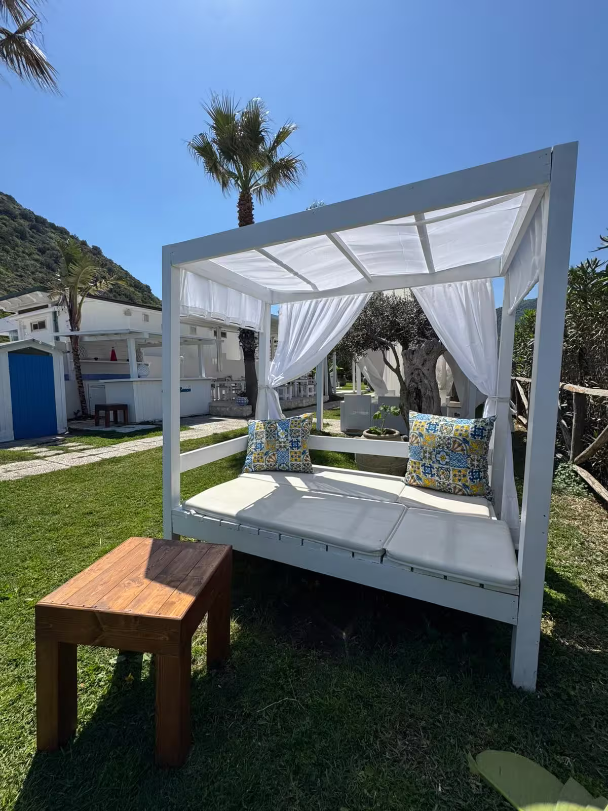 Baldacchino Grotte Beach
