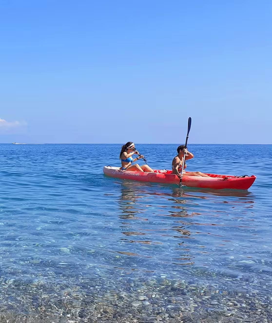 Canoa doppia Grotte Beach