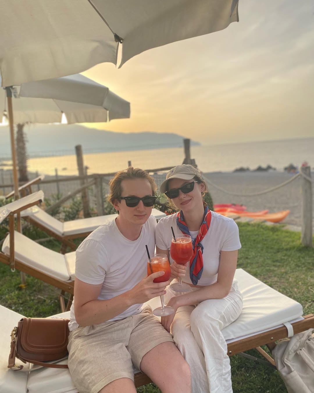 Clienti Grotte Beach