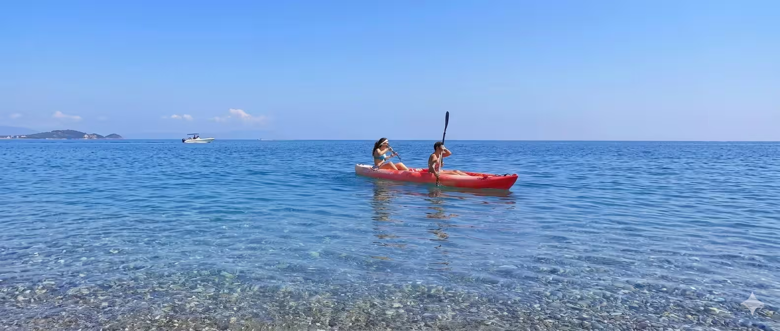 Vista panoramica della baia di Mongiove